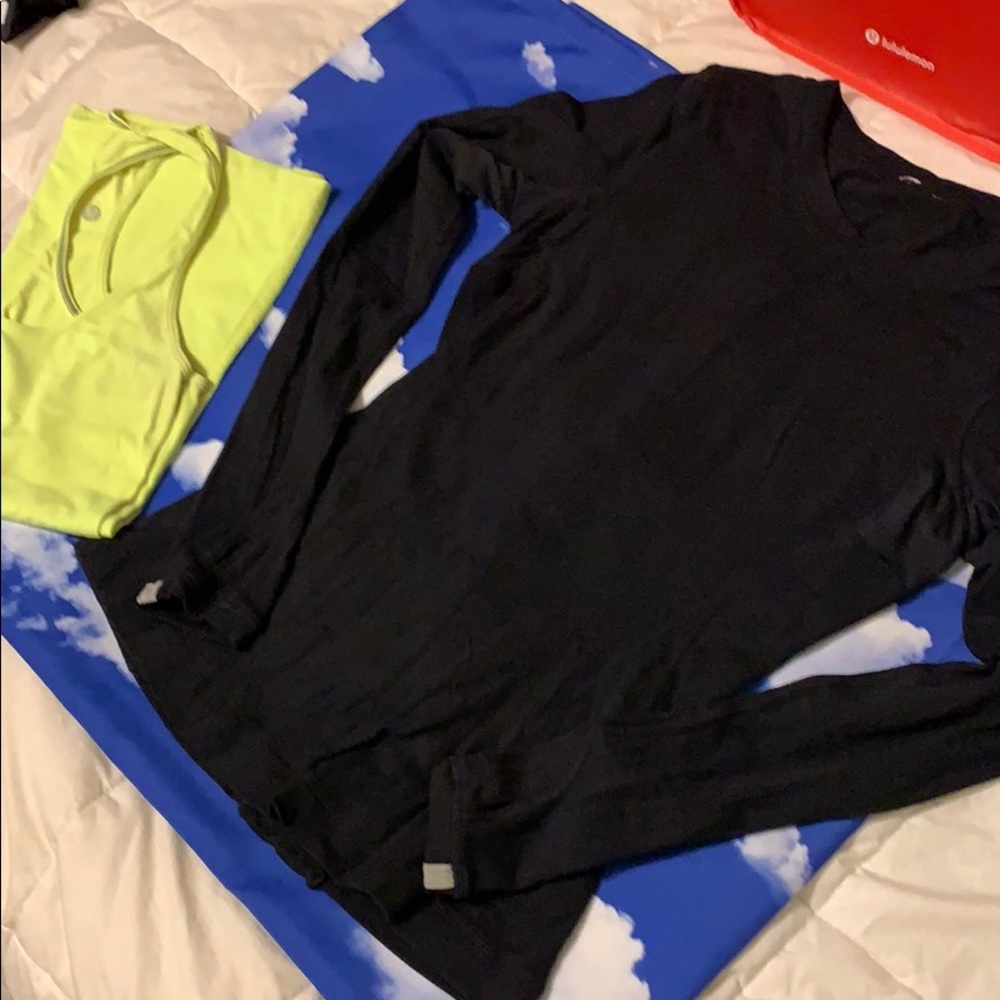 COPY - Lululemon bundle,2 tops size 6